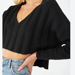 Forever 21 Black Cropped Sweater